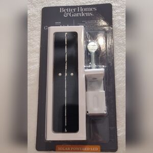 Black Solar Light with Mounting Bracket